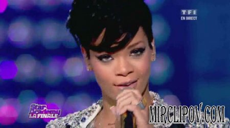 Rihanna - Umbrella (Live, 19.12.08)
