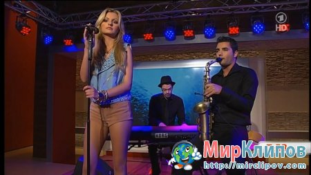 Alexandra Stan - Mr. Saxobeat (Live, Morgenmagazin, 29.08.2011)