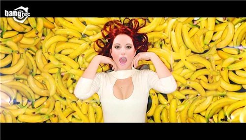 GRETHA ELLIS & MONKEYBEAT - Banana
