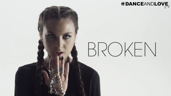 Xenia Ghali feat. Katt Rockell - Broken