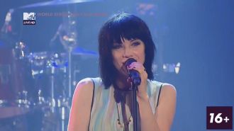 Carly Rae Jepsen - Run  Away With Me (Live 2015)