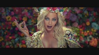 Coldplay & Beyonce - Hymn For The Weekend