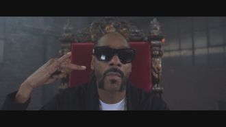 Raven Felix ft. Snoop Dogg, Nef The Pharaoh - Hit The Gas