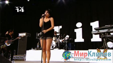 Lily Allen - The Fear (Live, V Festival, 2009)