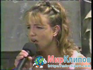 Britney Spears - Baby One More Time (Live, Disney's Easter Parade, 1999)