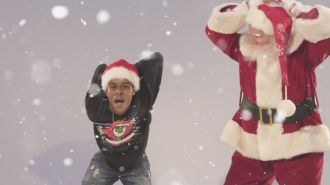 2 Chainz ft. Dabbing Santa - Watch Out